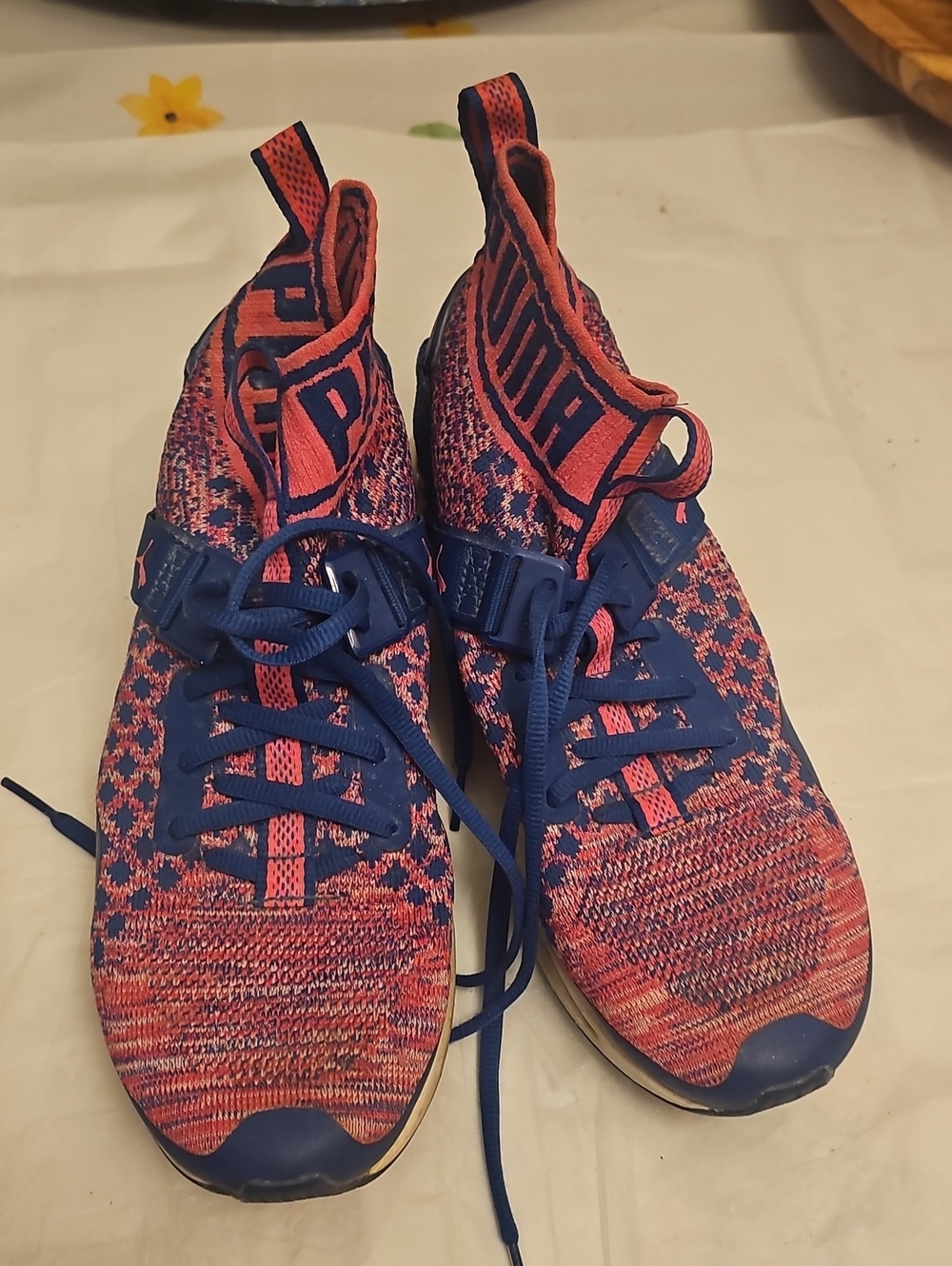 Puma IGNITE evoKNIT Geometric Sneakers Blue & Red Womens Size 8